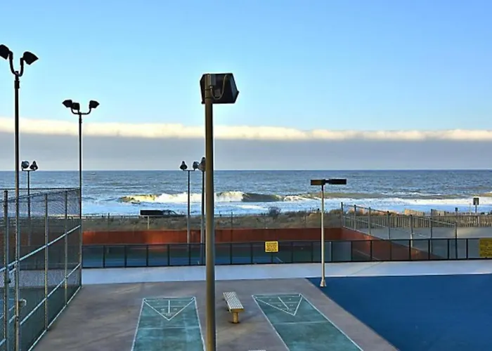 Golden Sands By Dc Hotel