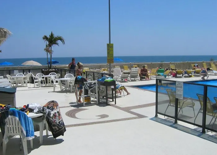 Golden Sands By Dc Hotel *